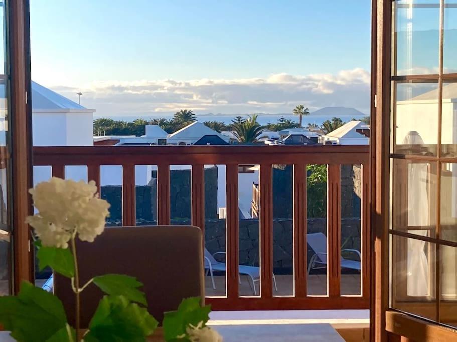 Luxury 4-Bedroom Villa With Heated Pool + Sea View Playa Blanca  Extérieur photo