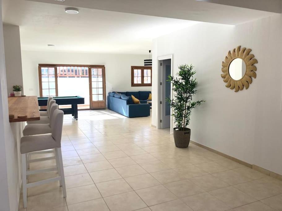 Luxury 4-Bedroom Villa With Heated Pool + Sea View Playa Blanca  Extérieur photo