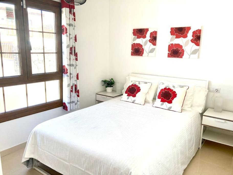 Luxury 4-Bedroom Villa With Heated Pool + Sea View Playa Blanca  Extérieur photo