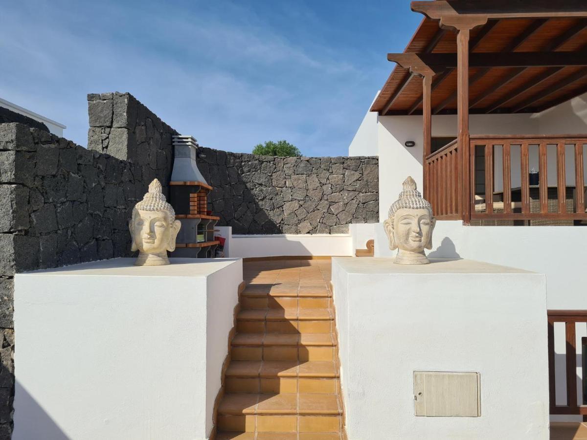 Luxury 4-Bedroom Villa With Heated Pool + Sea View Playa Blanca  Extérieur photo