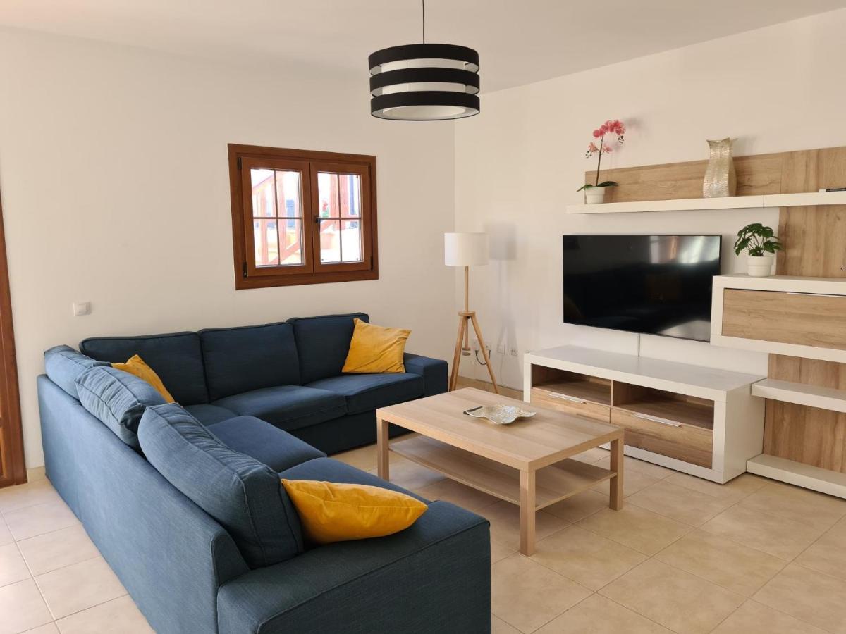 Luxury 4-Bedroom Villa With Heated Pool + Sea View Playa Blanca  Extérieur photo